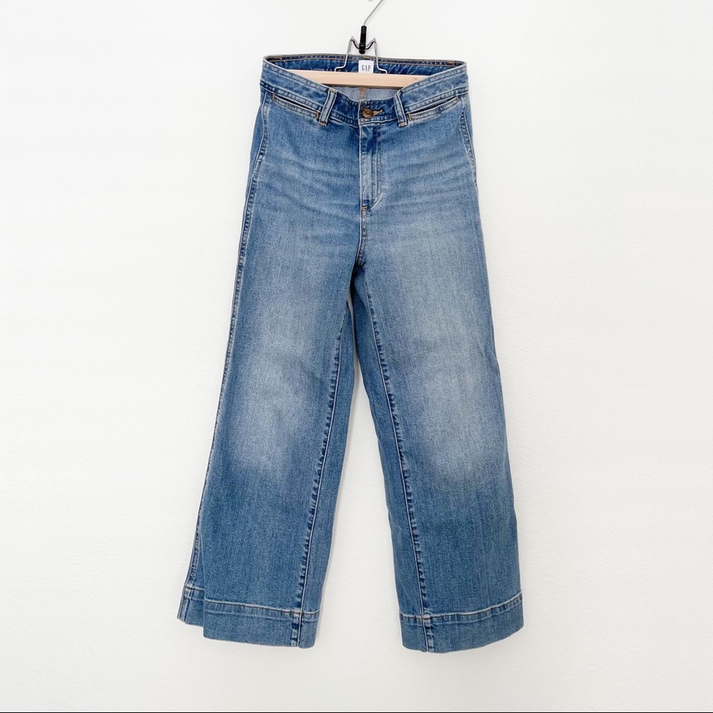 GAP Wide Leg Flare Jeans in Medium Blue - Picture 5 of 6